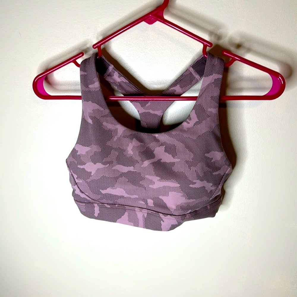 79. NWOT Athleta sports bra XS